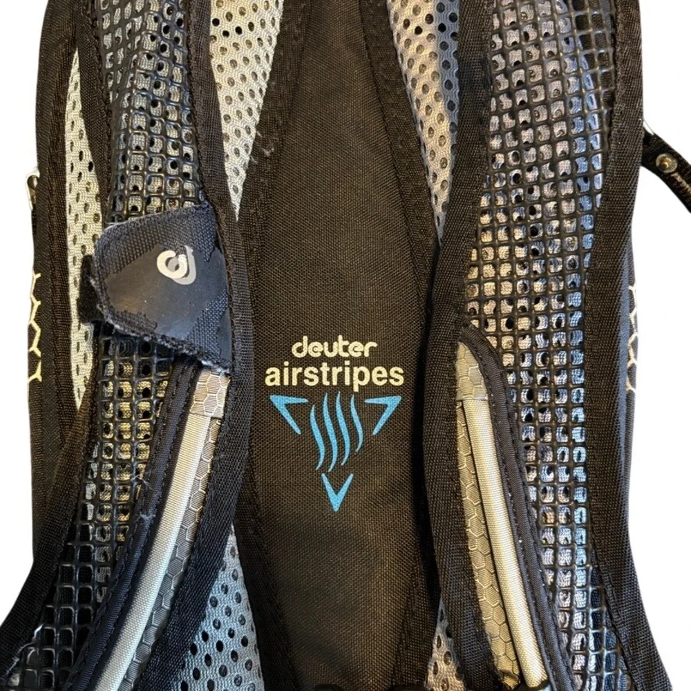 Deuter Hydro Lite 3.0 Hydration‎ Pack Black Gray Airstripes Backpack Hiking